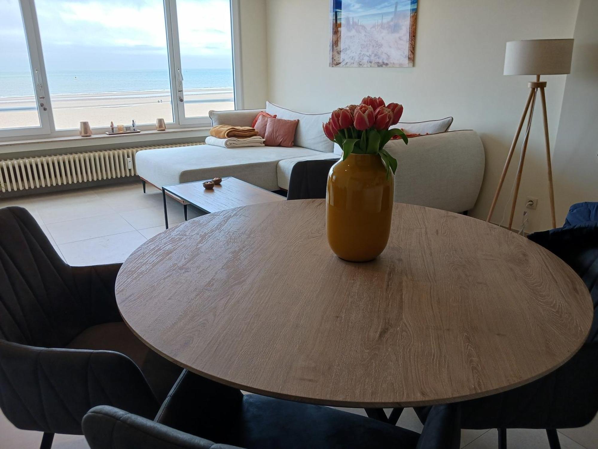 Suite Louisa Met Prachtig Zeezicht ออสเทนด์ ภายนอก รูปภาพ
